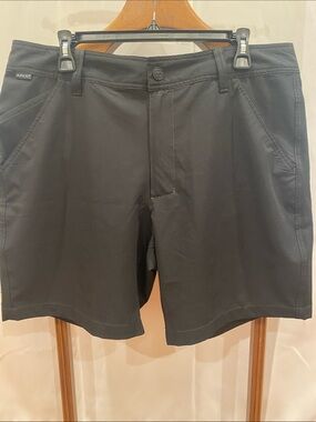Ariat Men's Size 34 Black Performance Flat Front Shorts